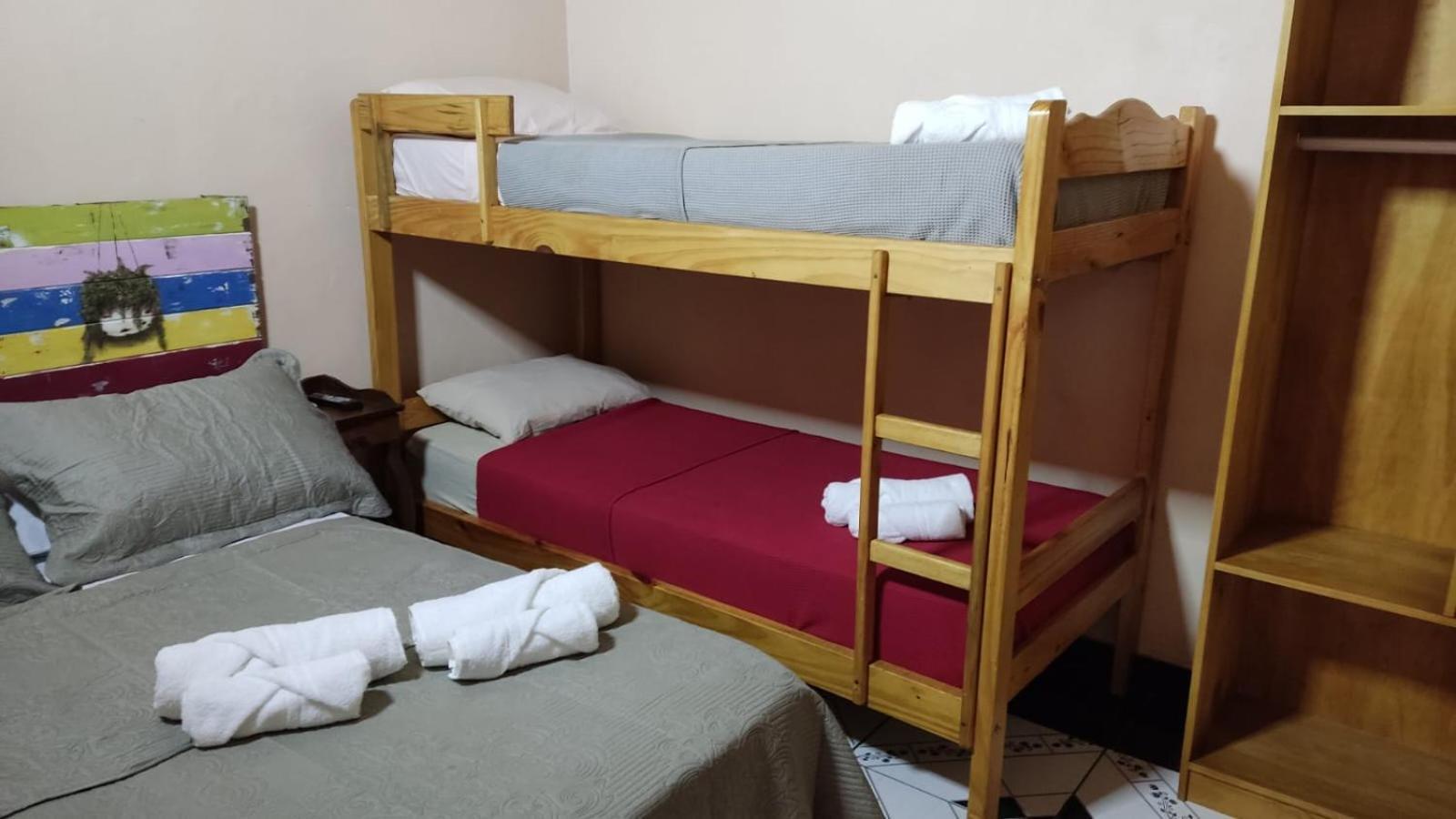 Apart Clemencia Apartman Puerto Iguazú Szoba fotó